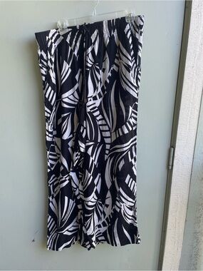 Tahari Flowy Wide Leg Pull On Pants with Tassels Abstract Black White Print XL
